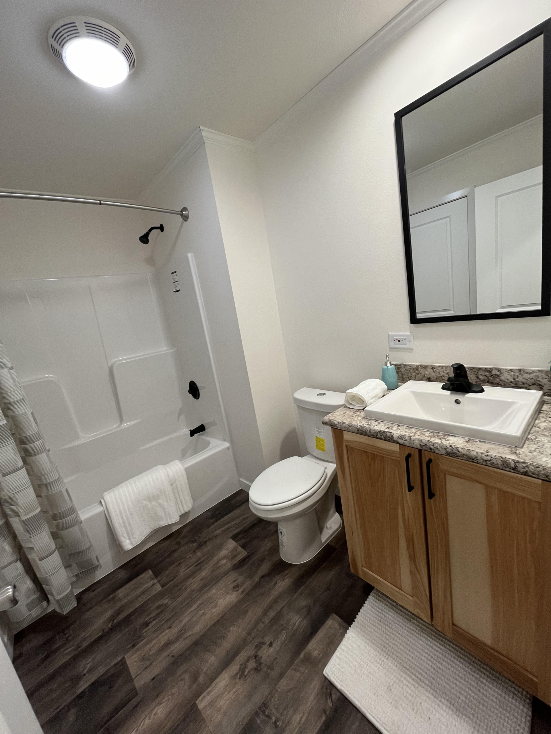 Second Bathroom w Decor